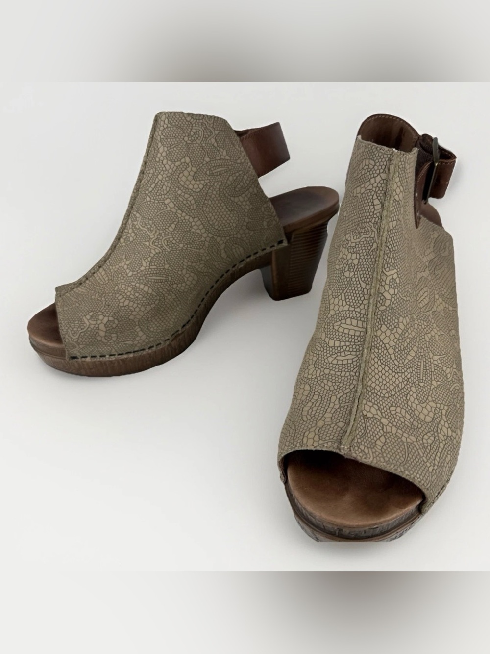 Dansko Reggie EU38 Peep Toe Slingback Platform Sandals Taupe Lace Print Heels